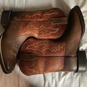 COPY - Ariat cowboy boots size 7.5
